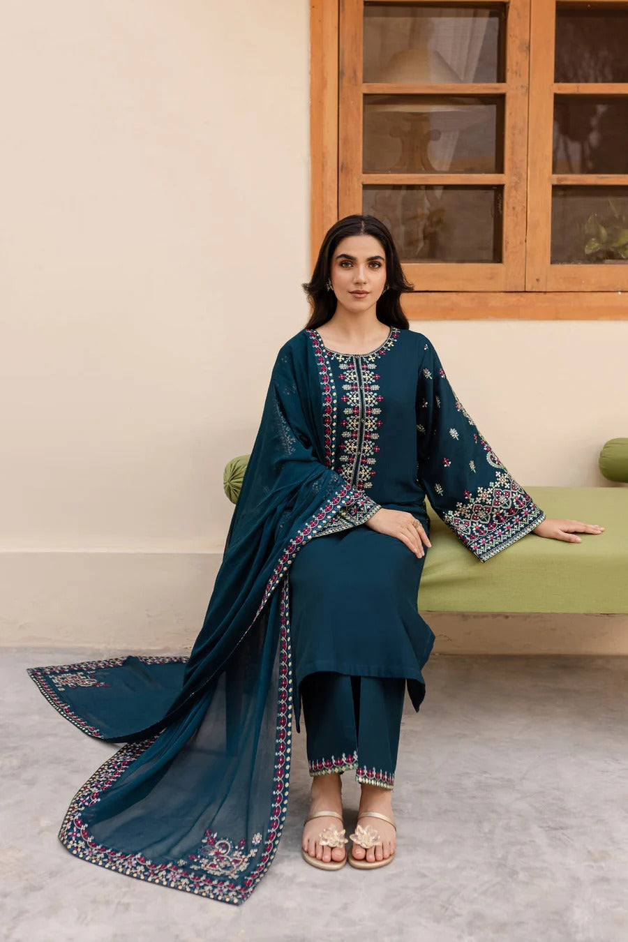 Lawn 3PC Embroidered Suit H-6136