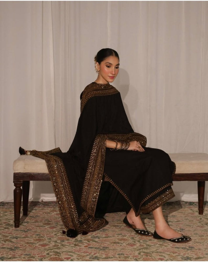 ROYAL CHARM EMB 3PC SUIT AJS-001003 BLACK